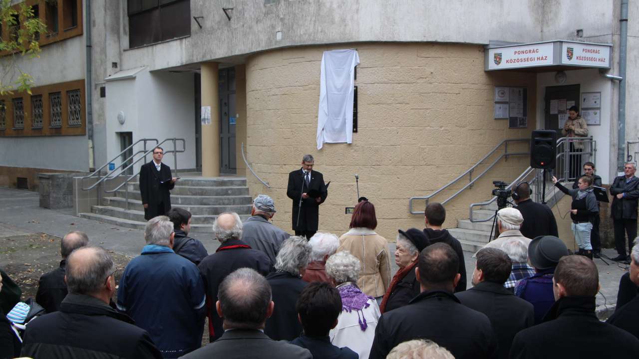 Emléktáblát avattak az ’56-os forradalom Pongrác telepi hősei tiszteletére
